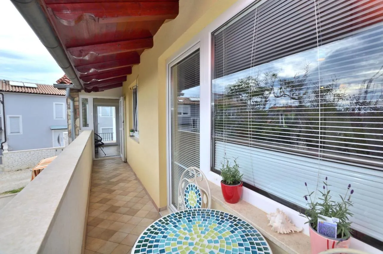 Apartment Emilija Fazana 0*,  Croatia