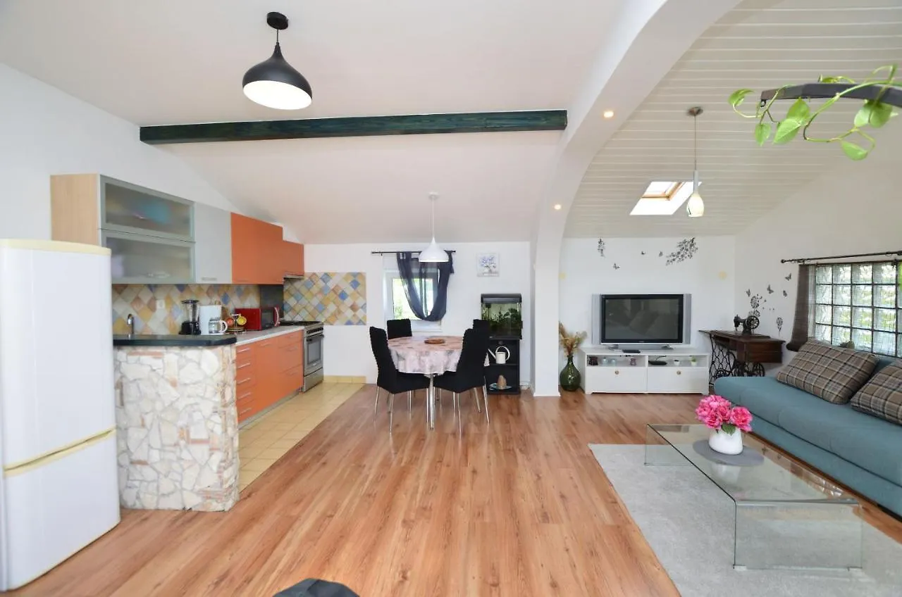 Apartment Emilija Fažana